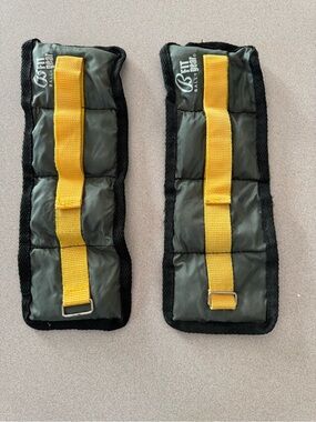 Ankle/Wrist Weights - Olive Green with Yellow Straps - 1 pound each
